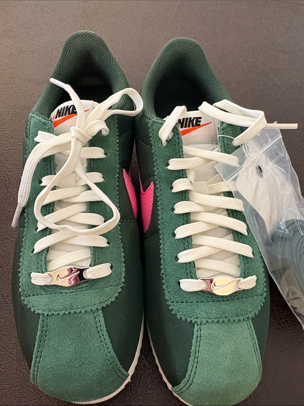 Nike Cortez Green Sneakers with extra green laces. 5Y/6.5W - Picture 2 of 8